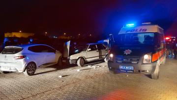 Nazilli’de Nefes Kesen Kovalamaca; Polis Arabasına Çarptı