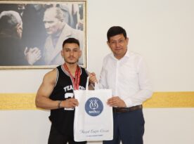 Şampiyona 3’sü Adar’dan Başkan Özcan’a ziyaret